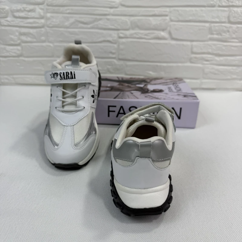 کتونیadidas