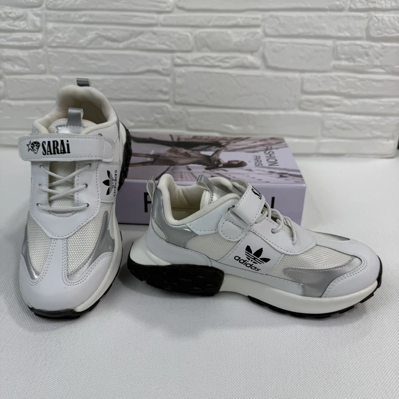 کتونیadidas