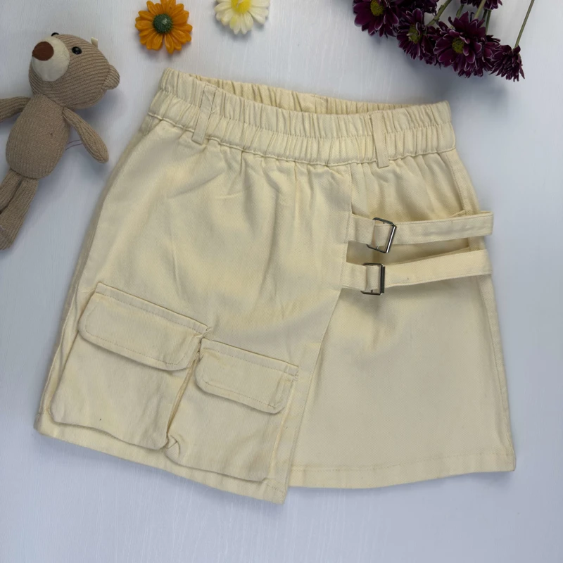 دامن کارگو دخترانه کتان رنگ کرم با کمر کشی و سگک تزئینی