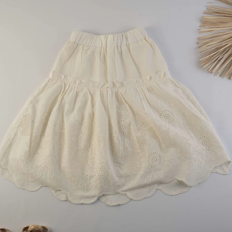 لباس تابستانی دخترانه مجلسی رنگ کرم روشن