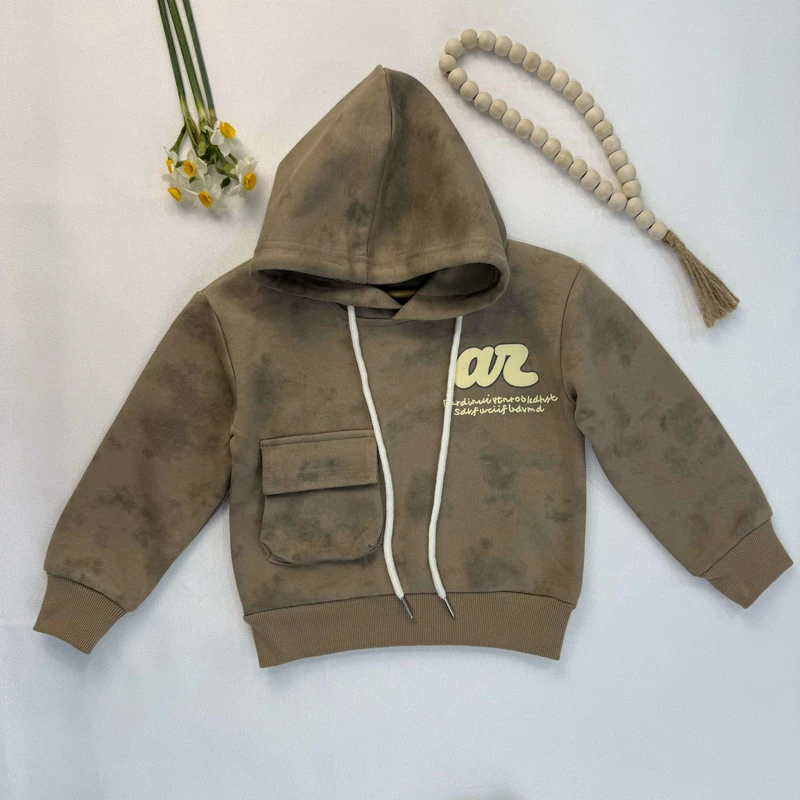 هودی کلاه‌دار پسرانه و دخترانه با جیب پاکتی روی سینه