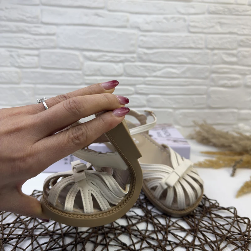 صندل کرم لاکچری