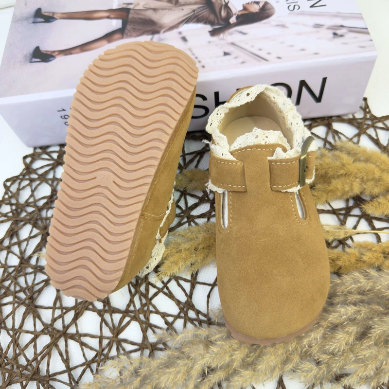 کفش دخترانه اشپالت خامه دوزی