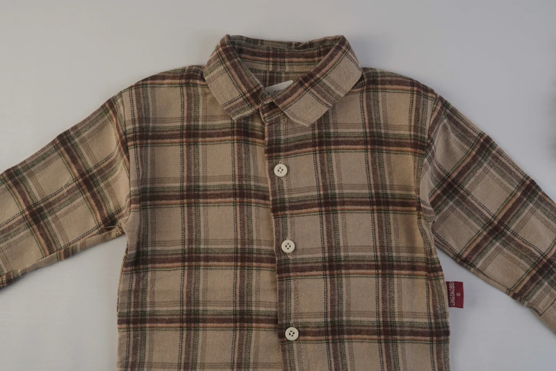 جزئیات دوخت و بافت یقه هفت ژاکت بچه گانه باکیفیت