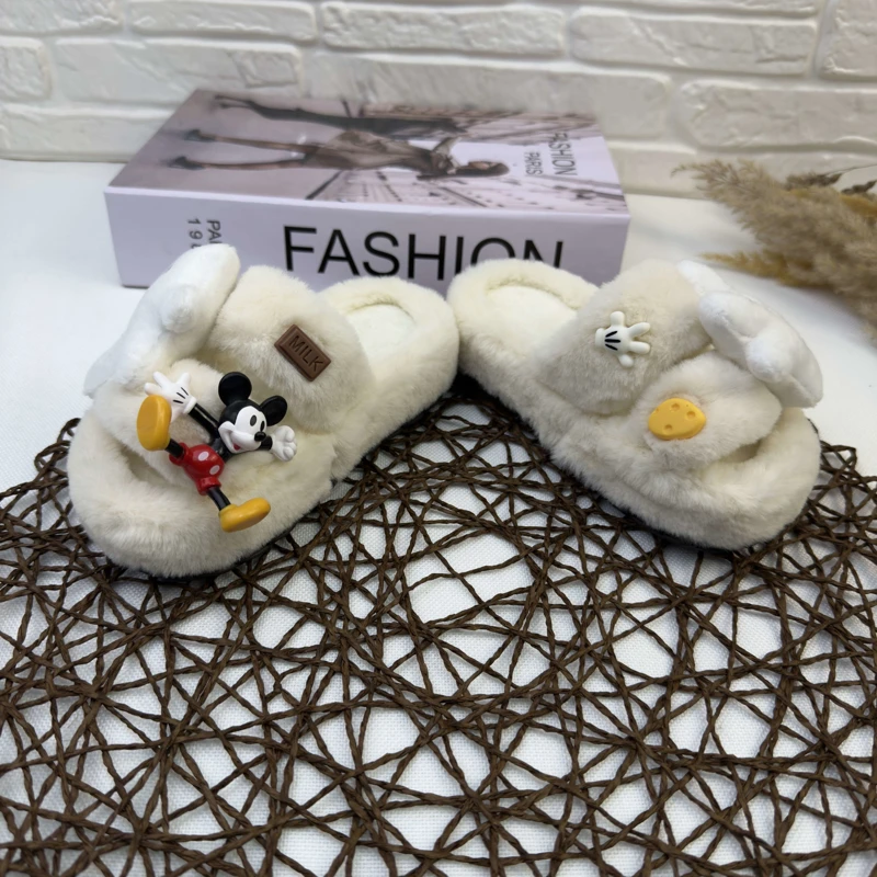 دمپایی تمام خز میکی