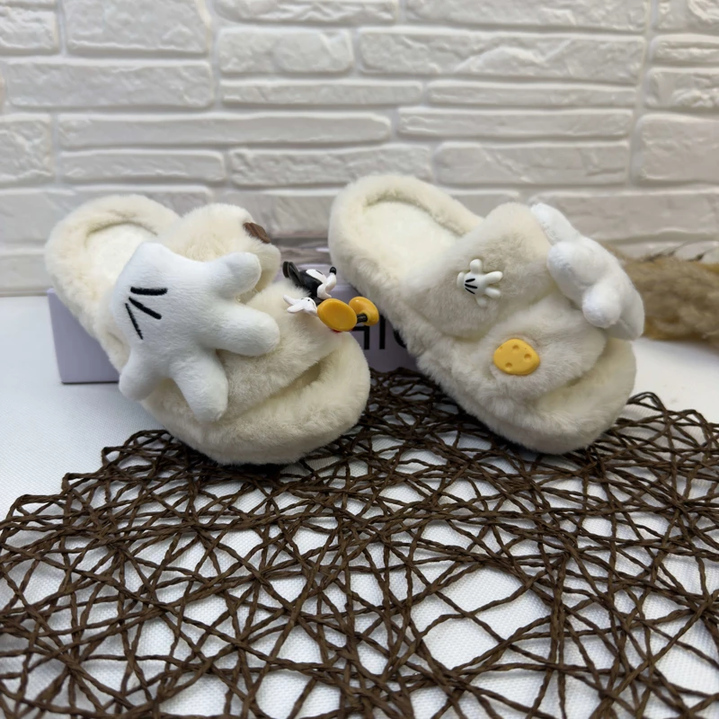 دمپایی تمام خز میکی